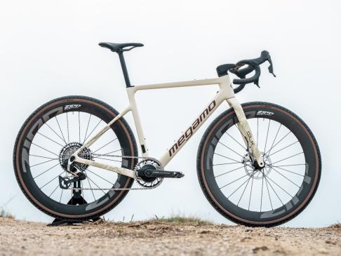 Megamo SILK GRX Di2